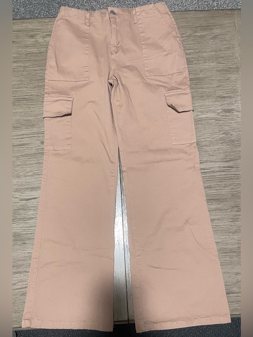 Rachel Paige women’s tan cargo pants, size medium, like new